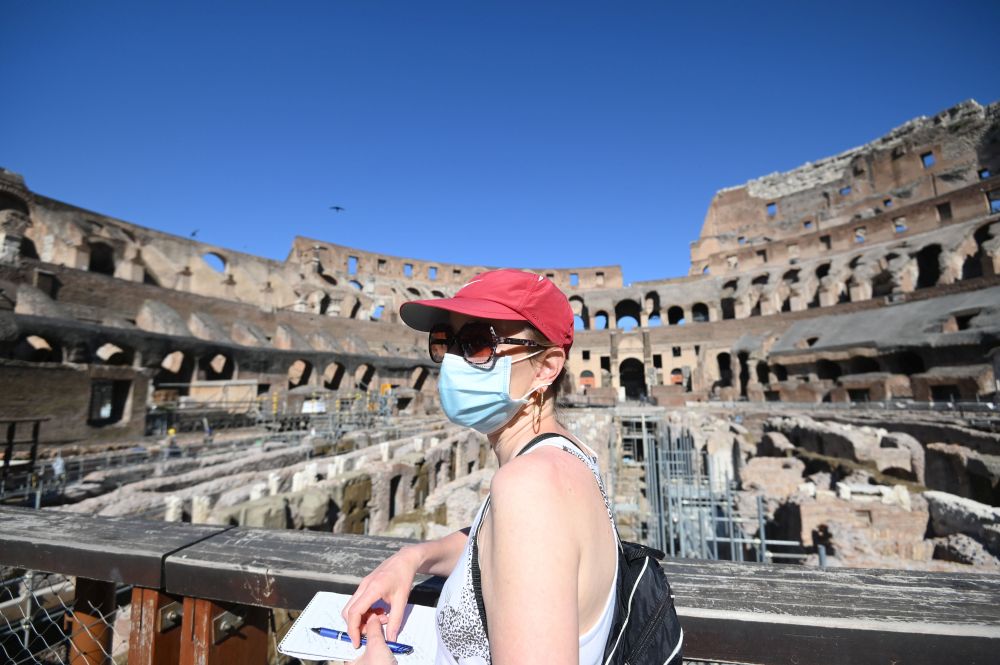 Covid Turismo In Ginocchio Allarme Di Confcommercio Vacanze