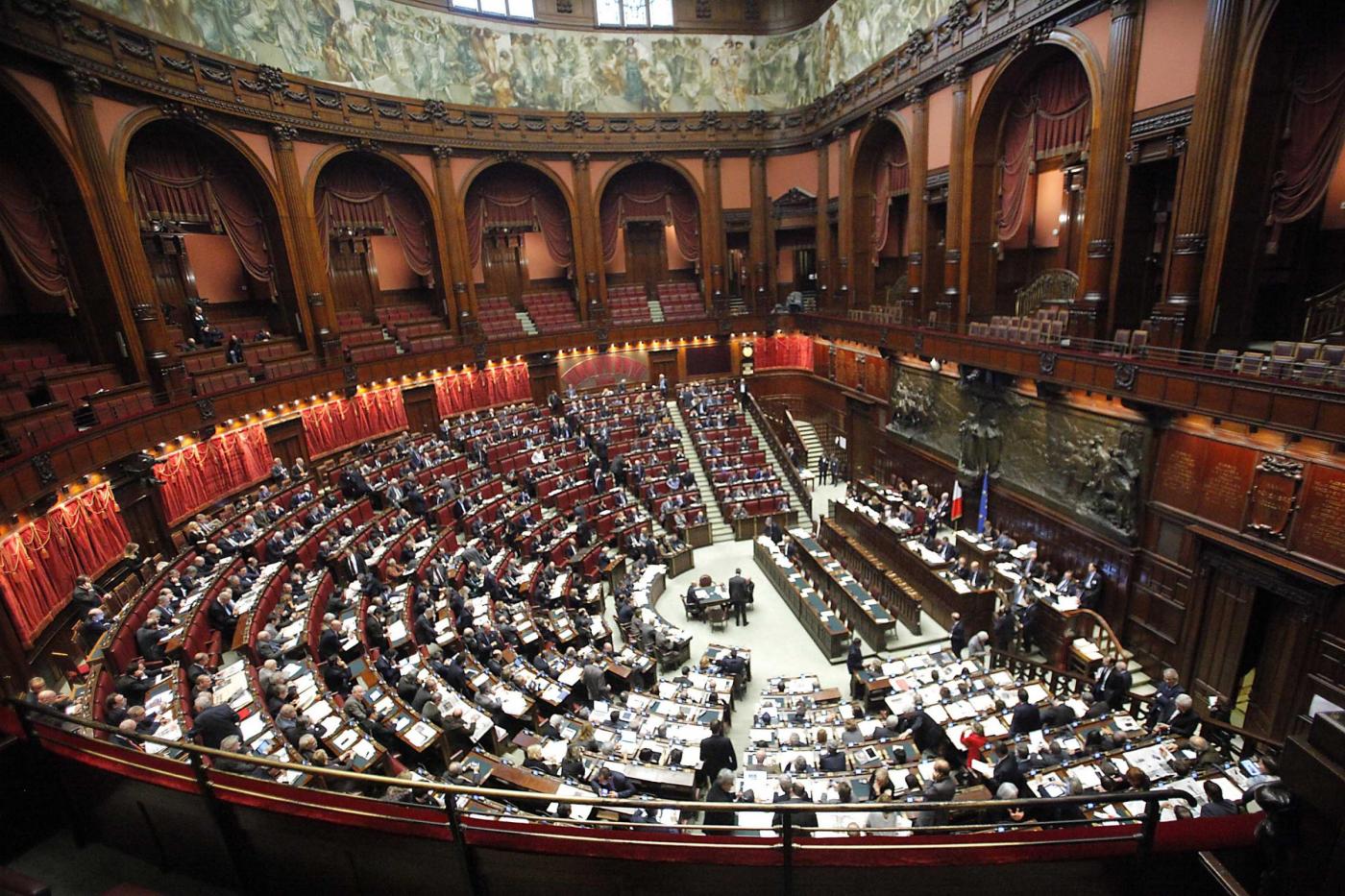 Via libera della camera il dl semplificazioni legge for Struttura del parlamento italiano