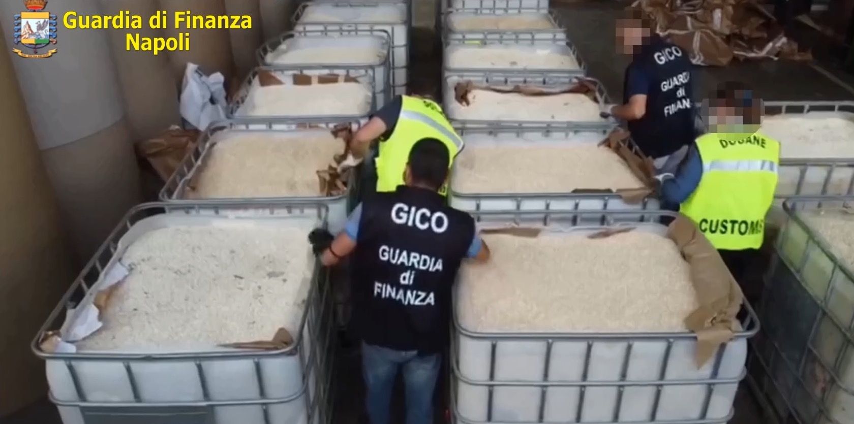 Napoli, sequestrate 14 tonnellate di amfetamine prodotte dall'Isis ...