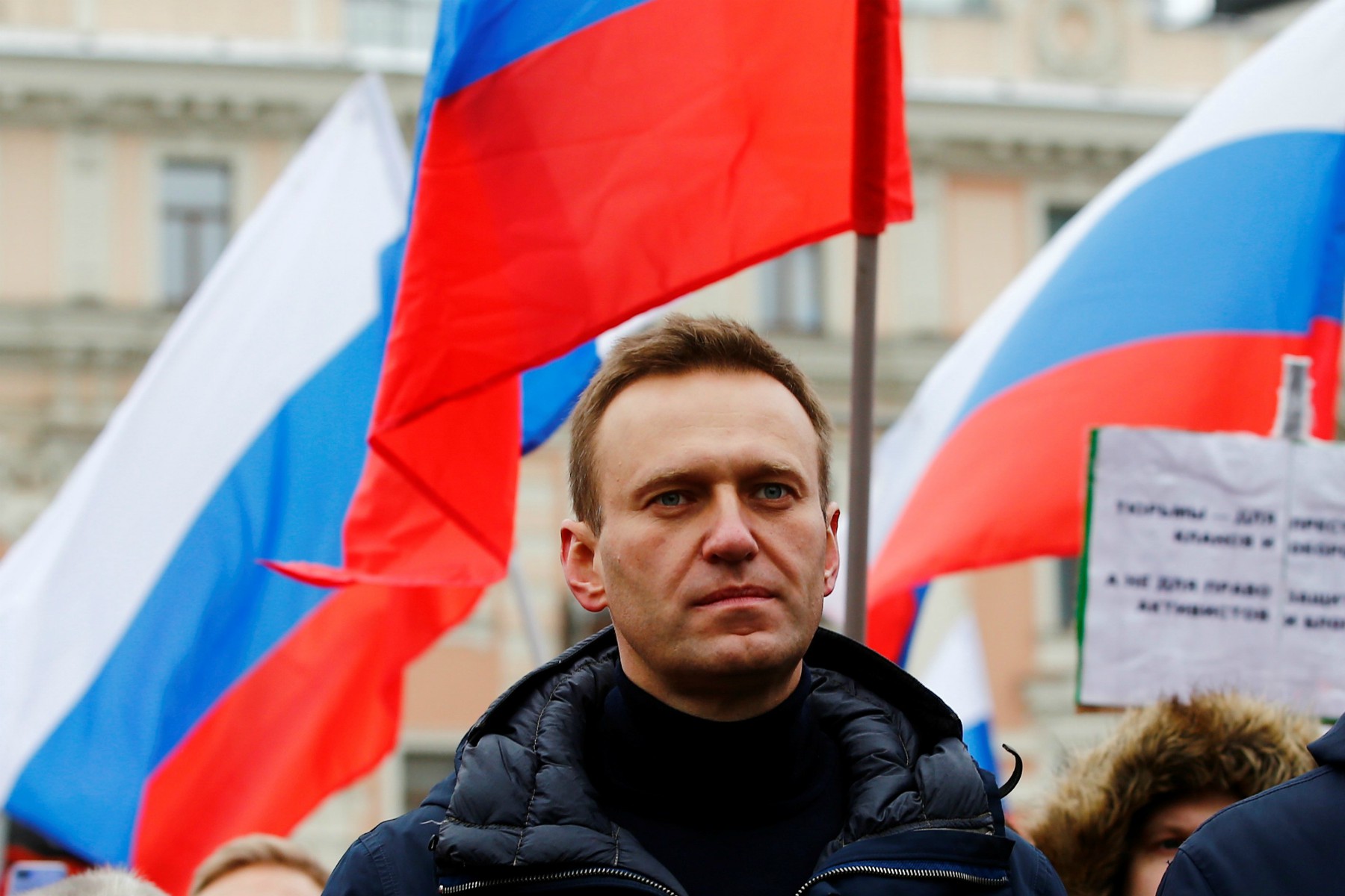 Russia, il leader dell'opposizione Navalny ricoverato: Avvelenamento 