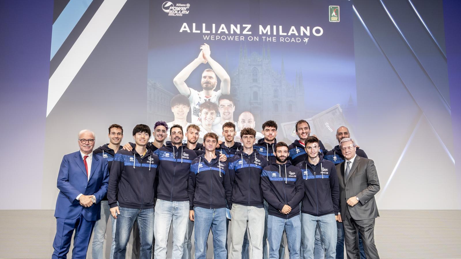 https://static.italiaoggi.it/content_upload/img/2024/09/202409231922389989/1-SquadraAllianzPowerVolley-LucioFusaro-MaurizioDevescovi-232269.jpg