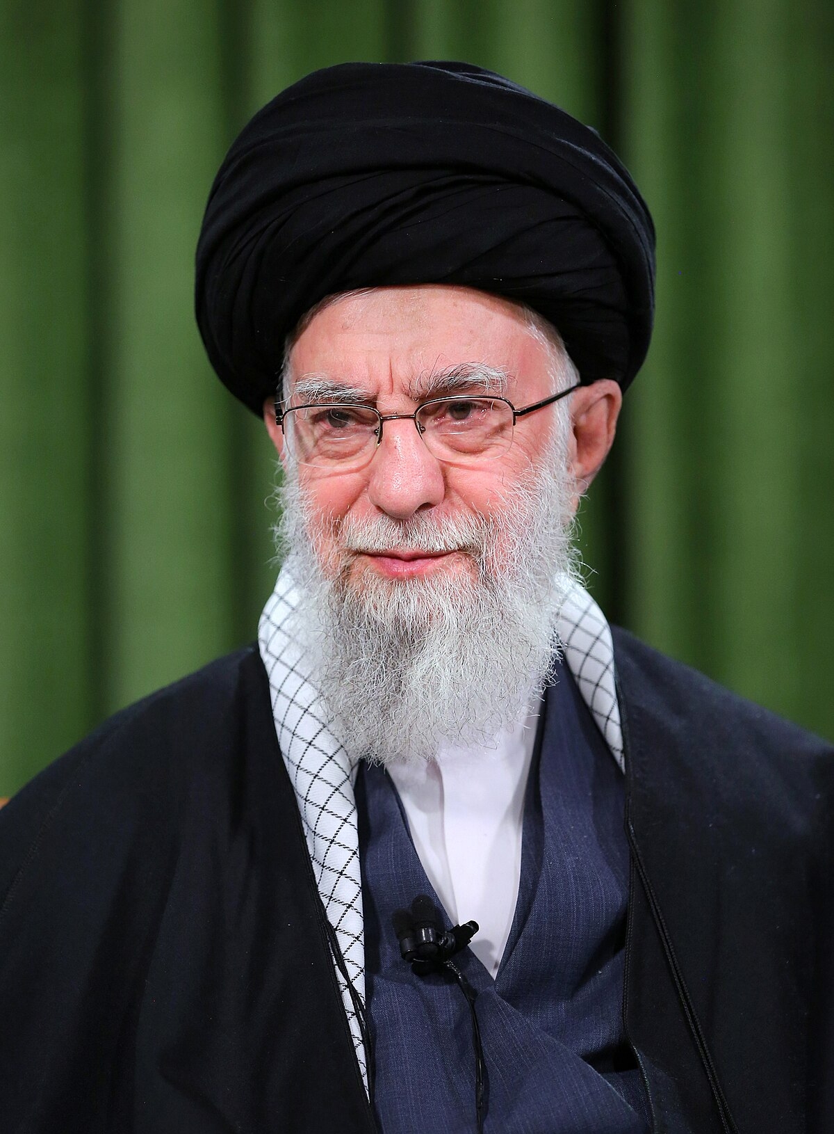 https://static.italiaoggi.it/content_upload/img/2024/10/202410081718196379/khamenei-895091.jpg