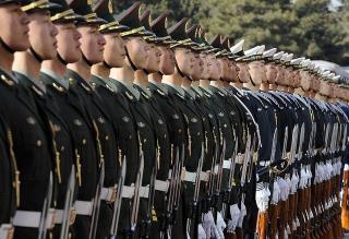 El ejército chino tiene 2 millones de regulares y medio millón de reservas. El ejército chino tiene 2 millones de regulares y medio millón de reservas.